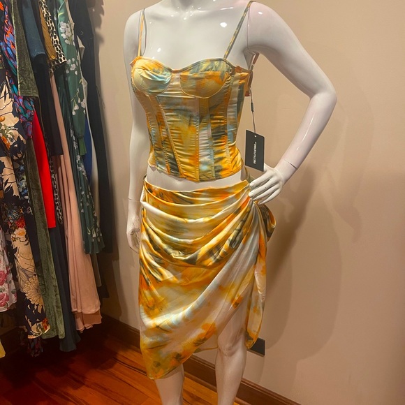 PRETTY LITTLE THING NEW SET! - Picture 4 of 7